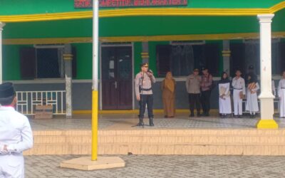 Kapolsek Pasar Jambi Ajak Siswa SMP Negeri 001 Jambi Tingkatkan Disiplin dan Jauhi Penyalahgunaan Narkoba