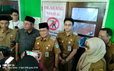 Wali Kota Jambi Tinjau Pelaksanaan TKA 2026 di SMP Negeri 1 Kota Jambi